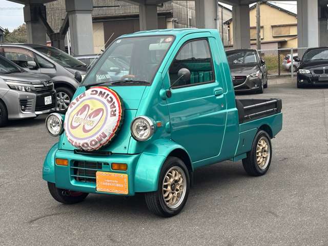 Daihatsu Midget II 8