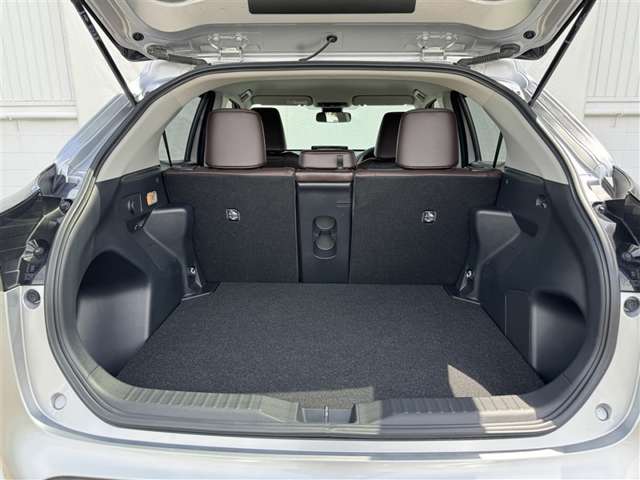 Toyota Yaris Cross 4
