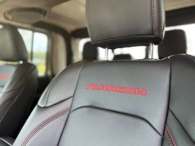 Jeep Gladiator 11