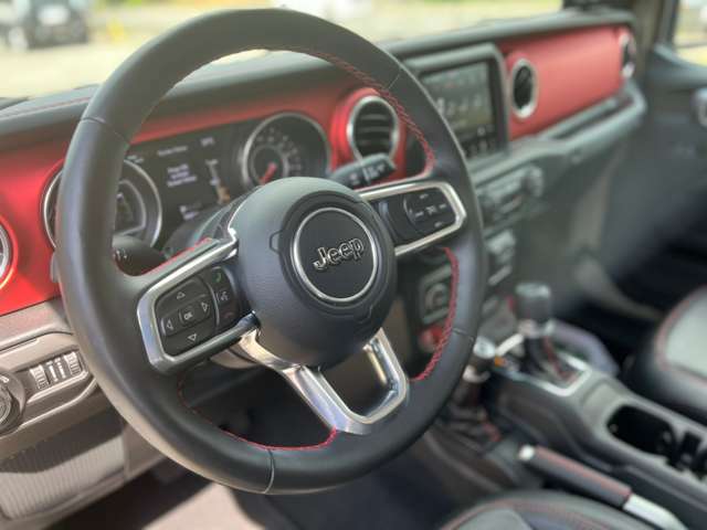 Jeep Gladiator 8