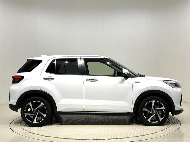 Daihatsu Rocky 7
