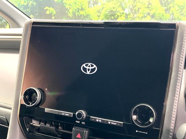 Toyota Alphard 3