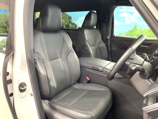 Toyota Alphard 8