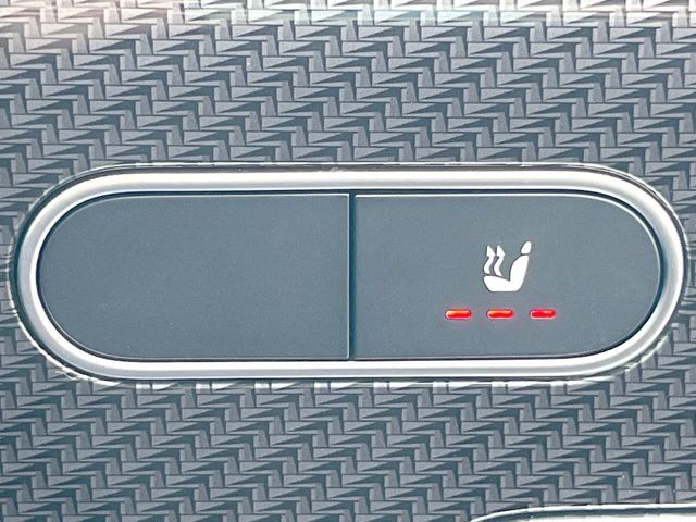 Mercedes-Benz GLB 8