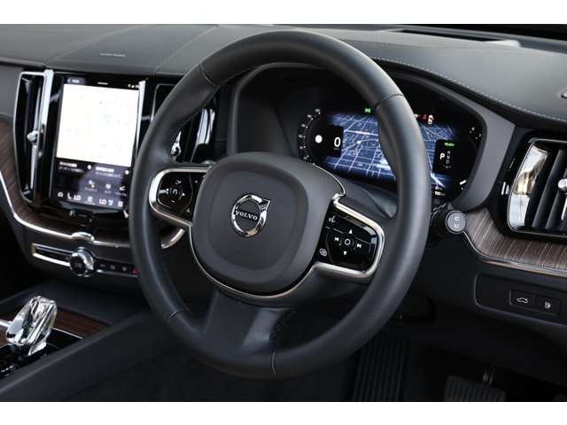 Volvo XC60 4
