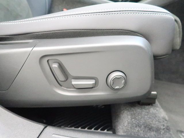 Volvo XC40 11