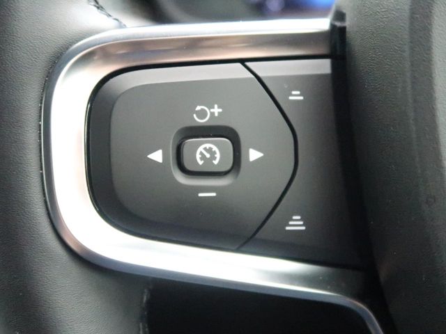 Volvo XC40 10