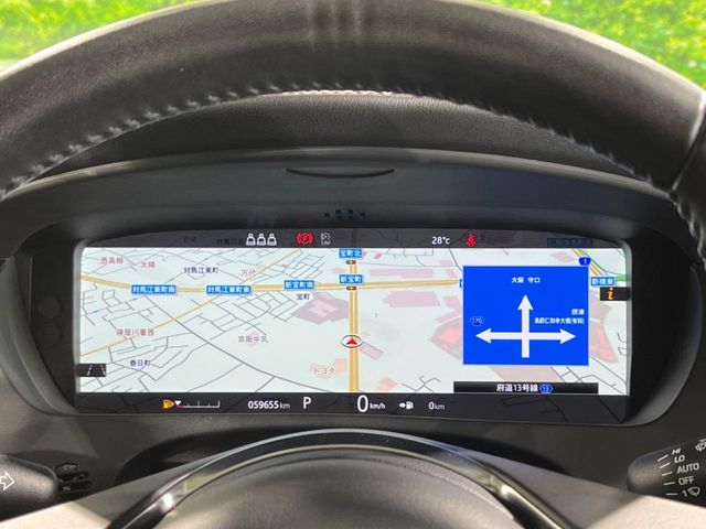 Jaguar F-Pace 6