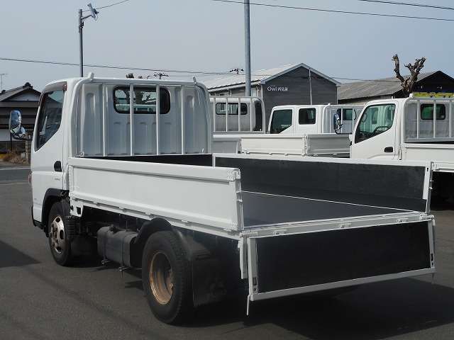 Mitsubishi Fuso Canter 11