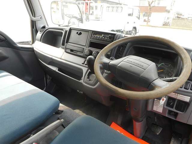 Mitsubishi Fuso Canter 12
