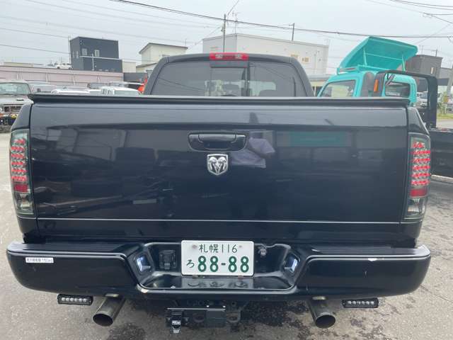 Dodge Ram 3