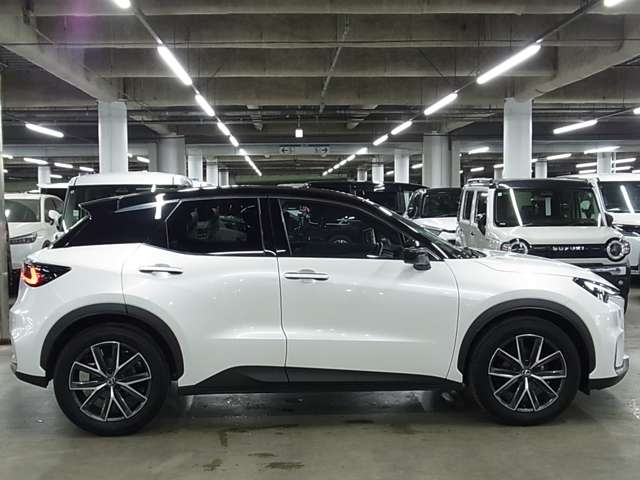 Lexus LBX 12