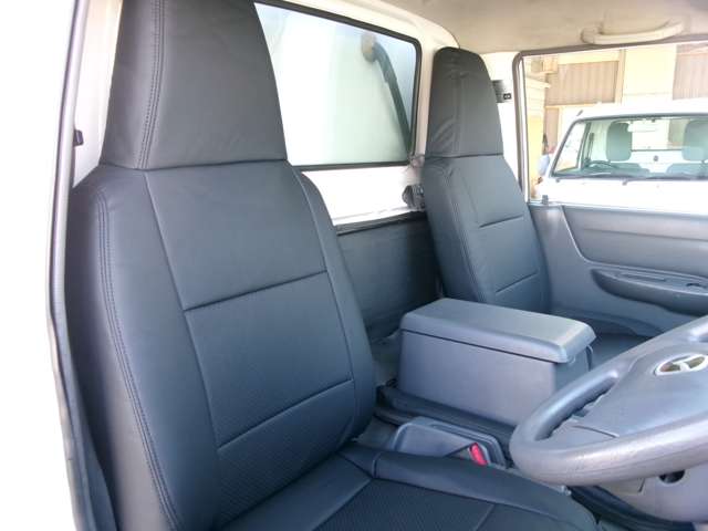 Mazda Bongo Truck 9