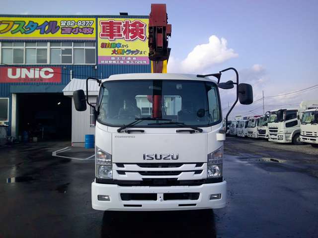 Isuzu Forward 2