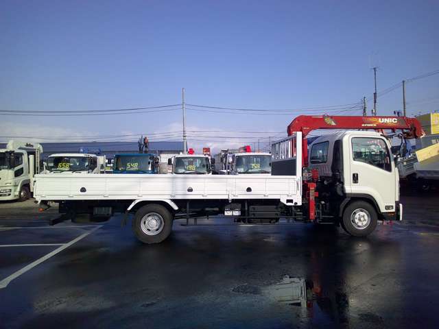 Isuzu Forward 9