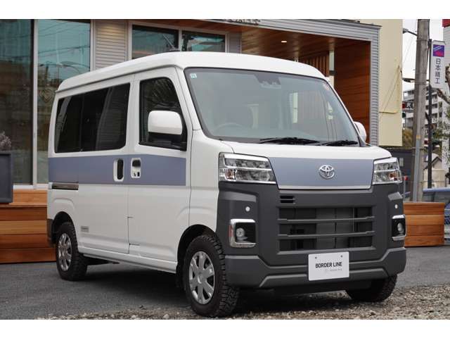 Toyota Pixis Van 11