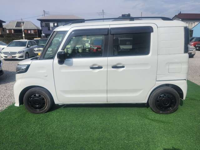 Suzuki Spacia Base 4
