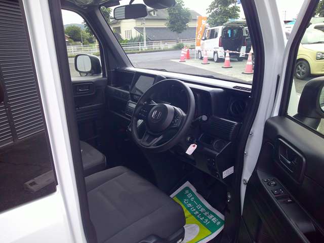 Honda N-VAN 11