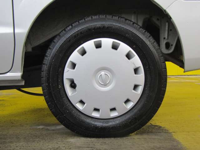 Nissan NV100 Clipper 11