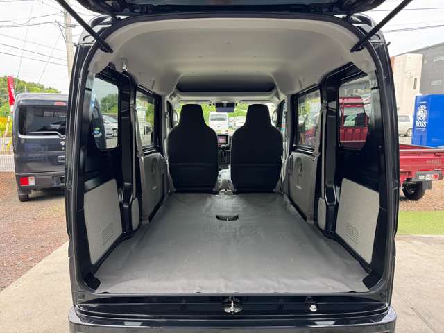 Suzuki Every 8