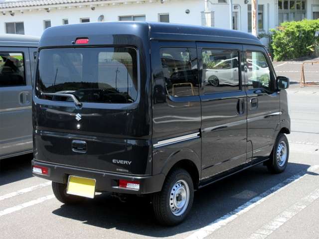 Suzuki Every 3
