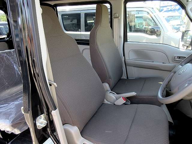 Suzuki Every 9
