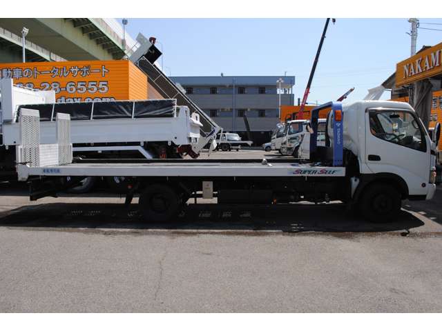 Hino Dutro 7