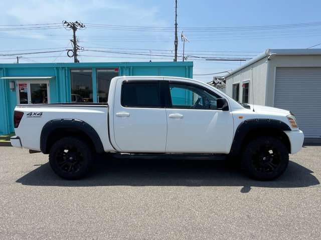 Nissan Titan 5