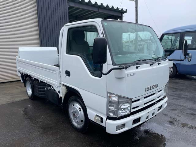 Isuzu Elf 3