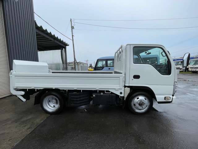 Isuzu Elf 4