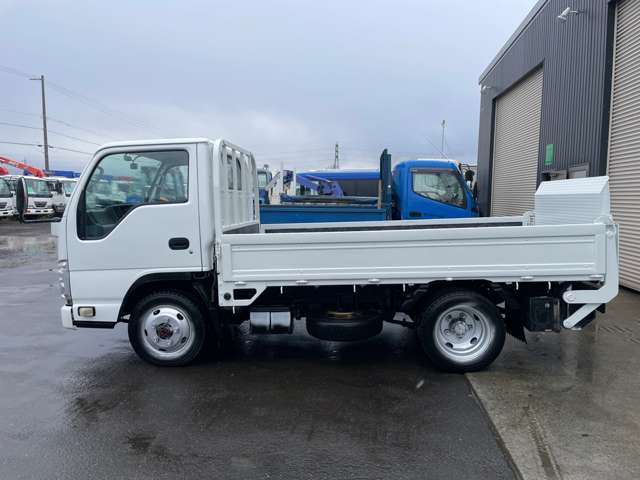 Isuzu Elf 8