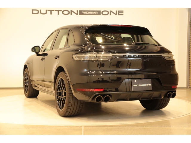 Porsche Macan 12