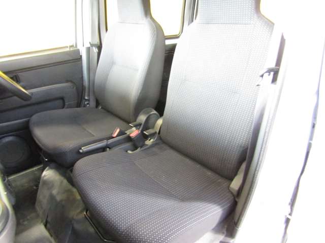 Toyota Pixis Van 7