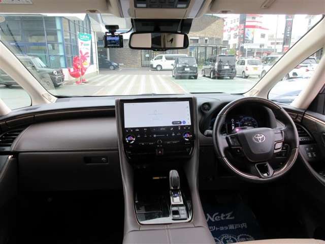 Toyota Alphard 11
