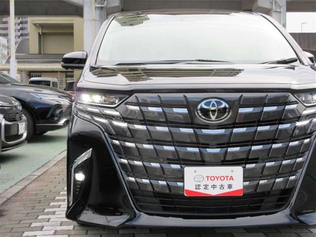 Toyota Alphard 2