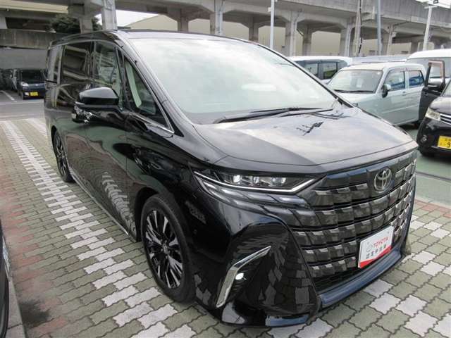 Toyota Alphard 3