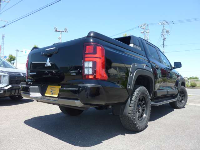 Mitsubishi Triton 5