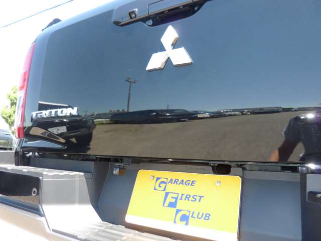 Mitsubishi Triton 8