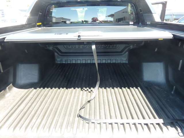 Mitsubishi Triton 10