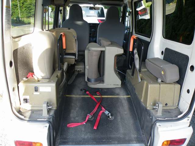 Daihatsu Hijet Cargo 6