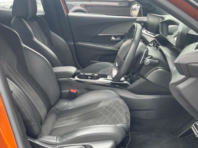 Peugeot SUV 2008 7