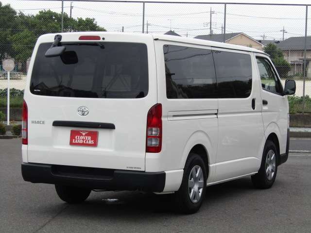 Toyota Hiace Van 12