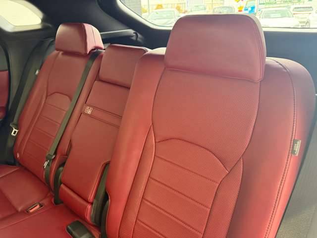 Lexus RX 9