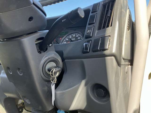 Isuzu Forward 12