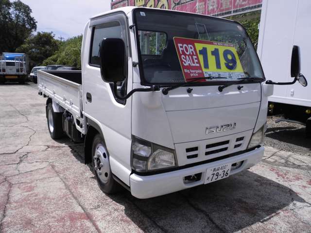 Isuzu Elf 3