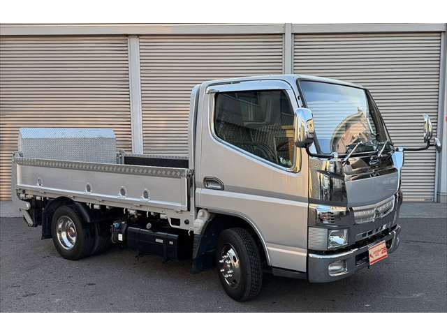 Mitsubishi Fuso Canter 2