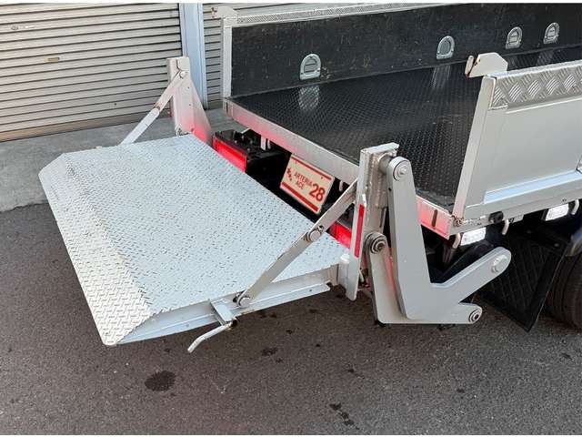 Mitsubishi Fuso Canter 3