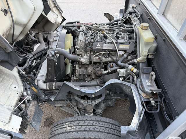 Mitsubishi Fuso Canter 10