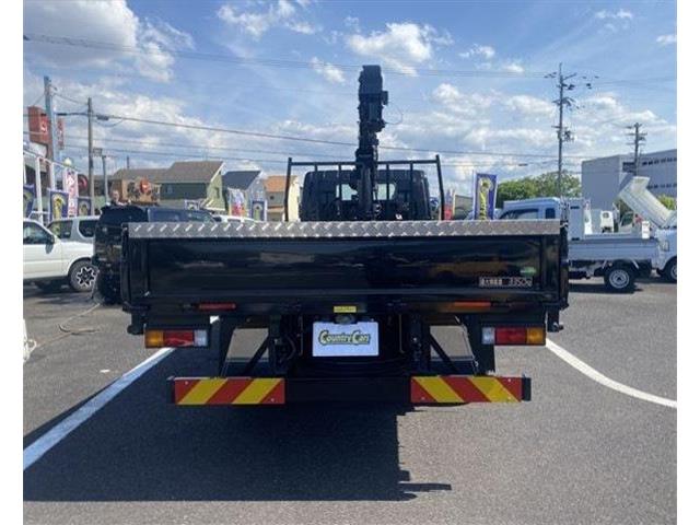 Mitsubishi Fuso Canter 11