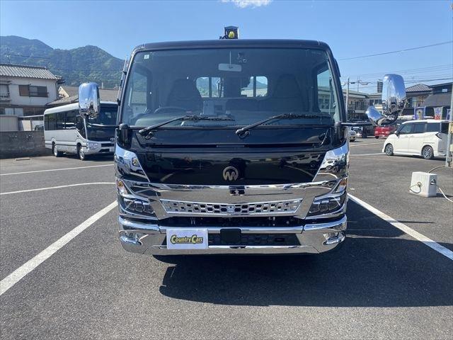 Mitsubishi Fuso Canter 7